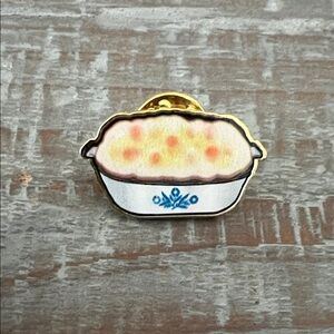 Corningwear Casserole Enamel Pin